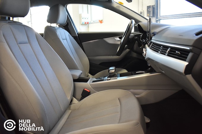 AUDI A4 Avant 35 TDI/163 CV S tronic Business Advanced